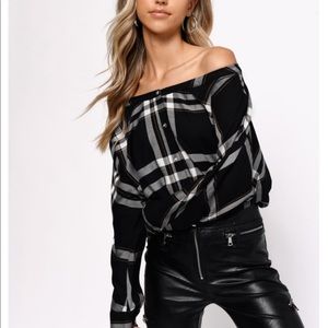 Tobi Black & White Off The Shoulder Flannel Top